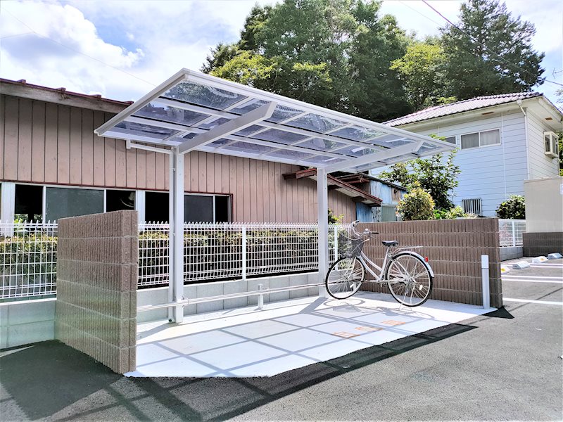 その他共有部分　少しのお買い物にも便利な駐輪場です。