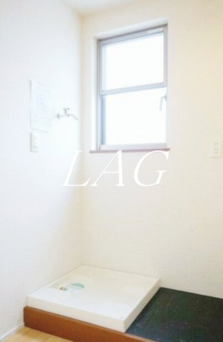 その他設備　室内洗濯置き場です。