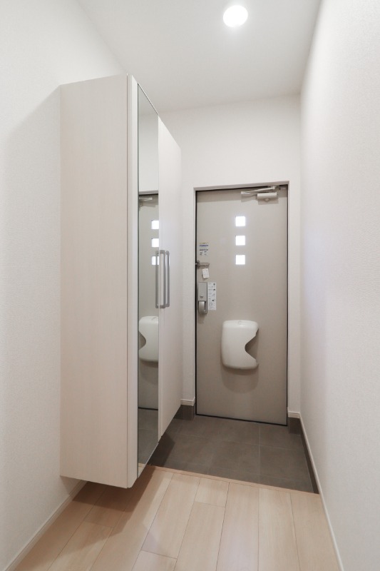 玄関　図面と現状に相違がある場合には現状を優先