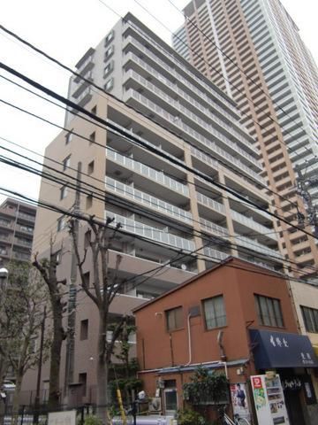 建物外観　鉄筋コン造８階建てマンション