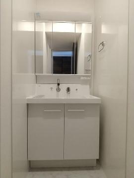 洗面設備　洗髪洗面化粧台