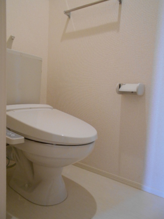 トイレ　温水洗浄暖房便座