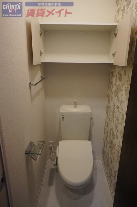 トイレ　同タイプの部屋写真です