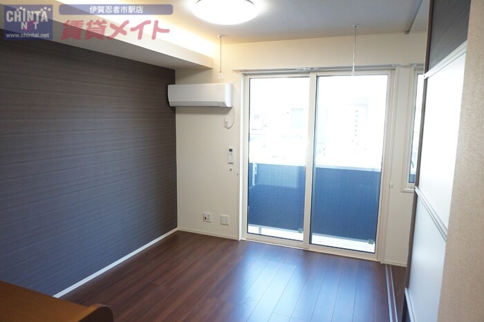 居室・リビング　同タイプの部屋写真です