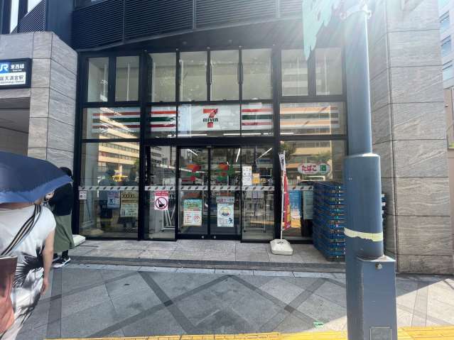 コンビニ　セブン－イレブン大阪南森町店（コンビニ）まで152m