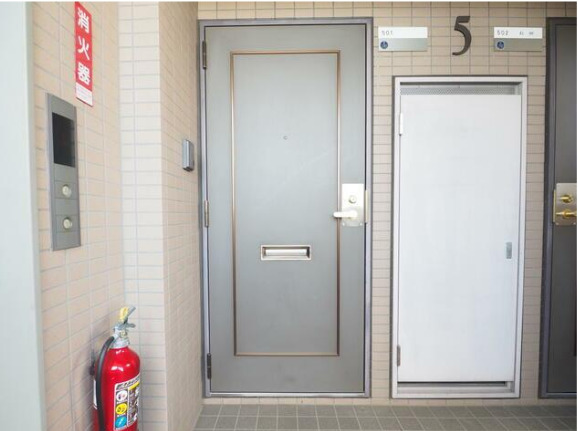 その他共有部分　居室への入り口です