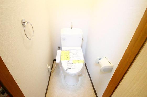 トイレ　※別部屋の写真です