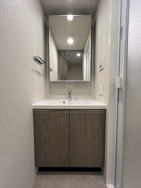洗面設備　※写真は同タイプ住戸です。