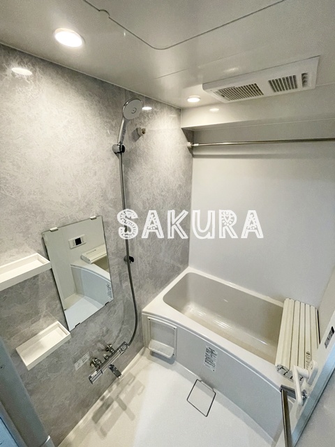 バス・シャワールーム　雨の日でも安心の浴室乾燥機付きです♪