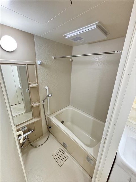 バス・シャワールーム　同一タイプ別のお部屋の写真です。