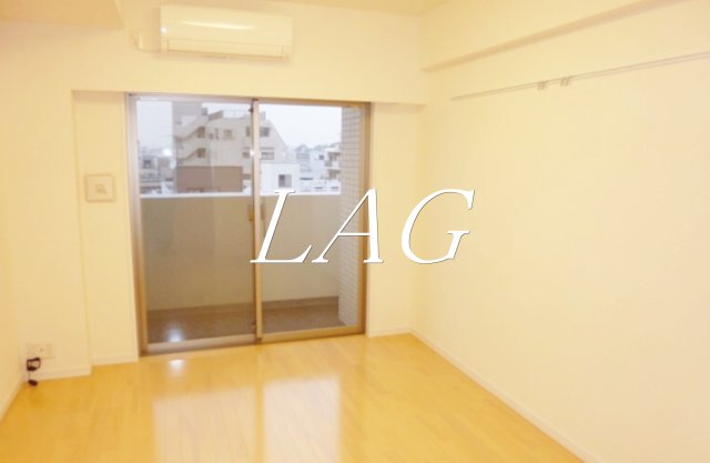 居室・リビング　洋室のお部屋です。