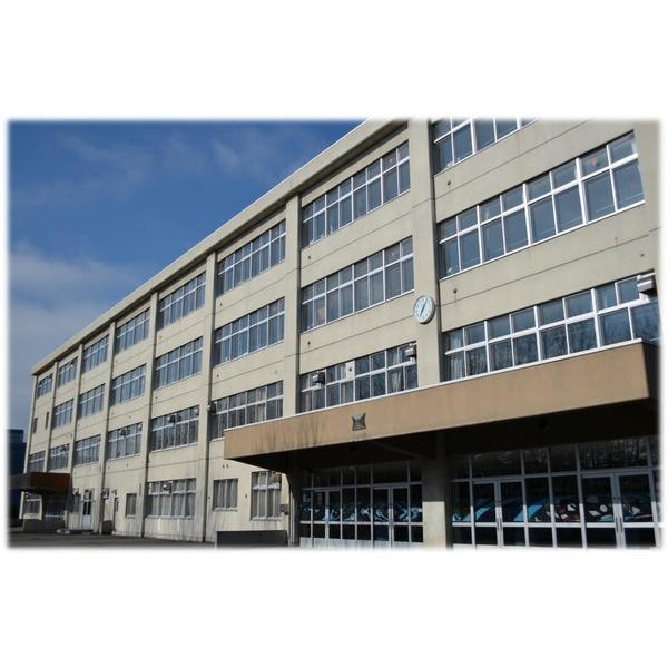 中学校　札幌市立陵陽中学校（中学校）まで668m