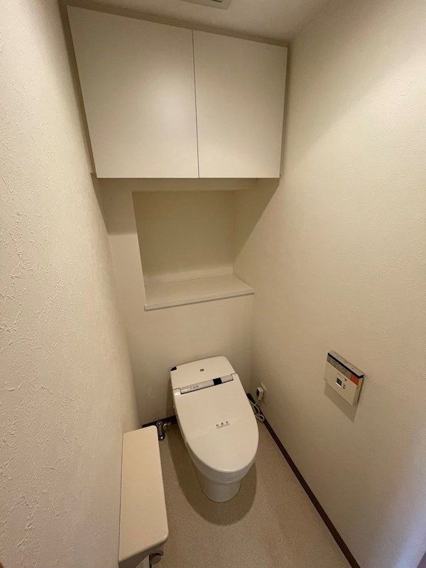 トイレ　※同タイプの別のお部屋です。