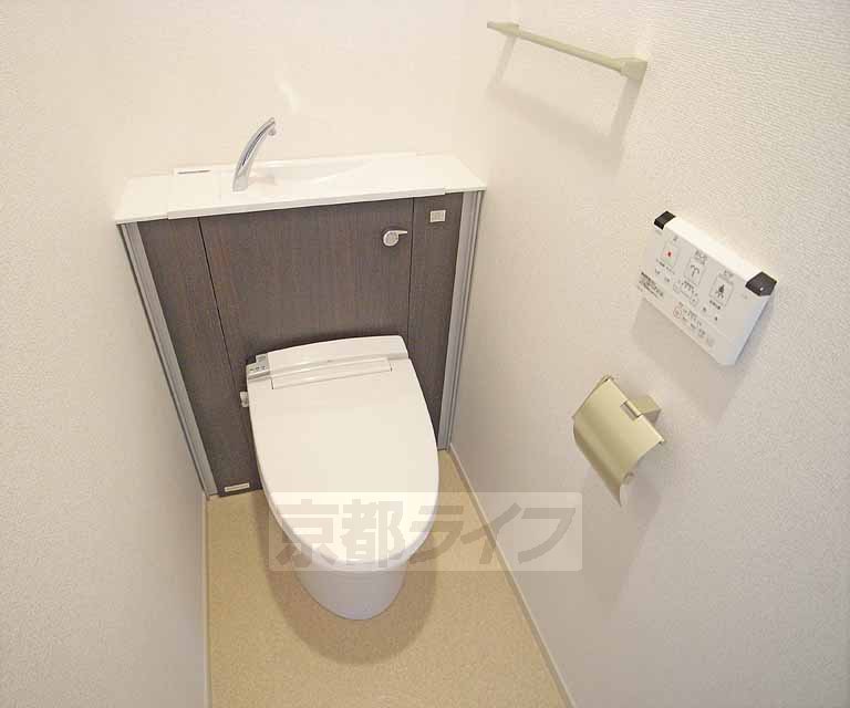 トイレ　清潔感のあるトイレです。