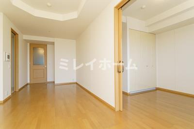 その他　同建物内、別のお部屋の参考写真になります。
