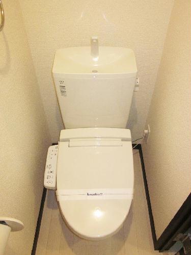 トイレ　ウォッシュレット付き