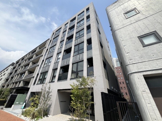 建物外観　オートロック完備
