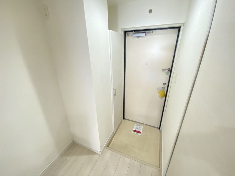 玄関　※３０２号室の写真です※