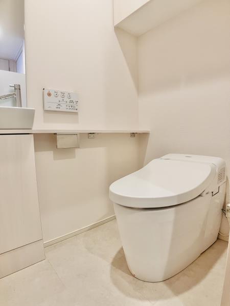 トイレ　トイレもきれいです