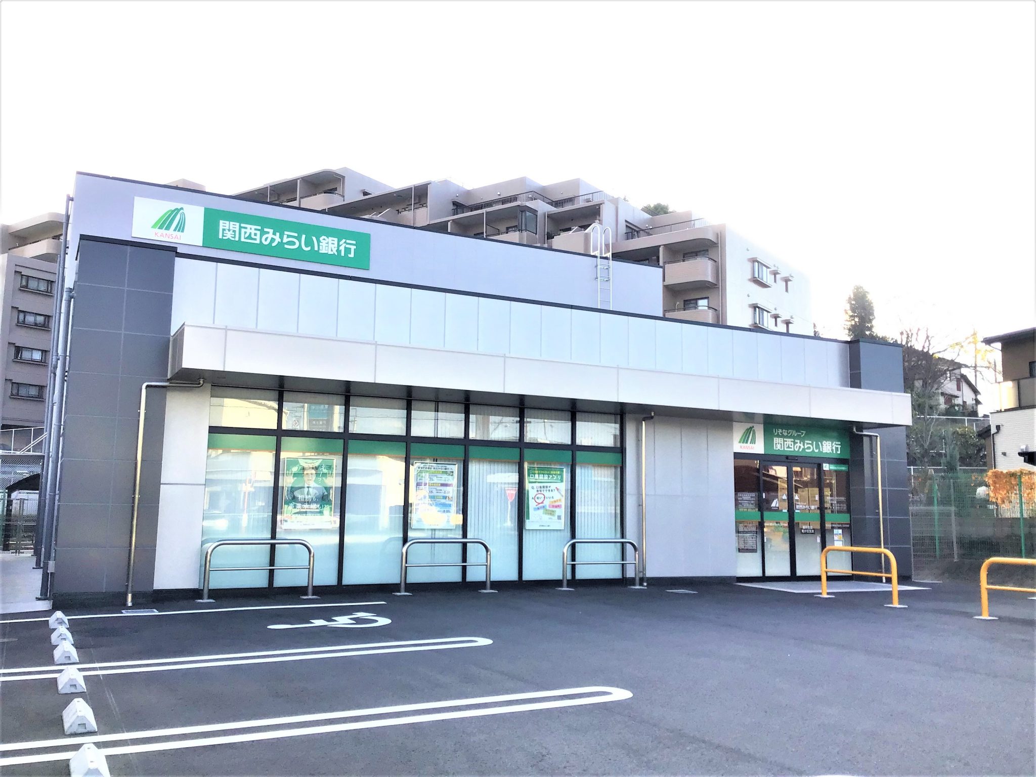 銀行　関西みらい銀行竜が丘支店（銀行）まで456m