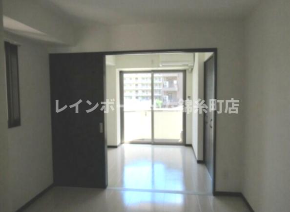 居室・リビング　※別部屋参照写真になります。