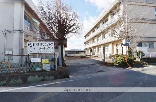 小学校　横見小学校（小学校）まで1255m
