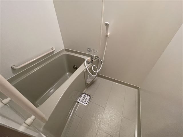 バス・シャワールーム　追い炊き機能有り