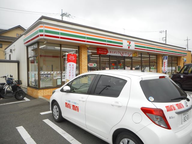 コンビニ　セブンイレブン（コンビニ）まで400m