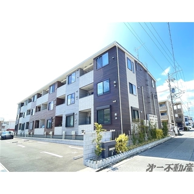 エントランス　建物外観
