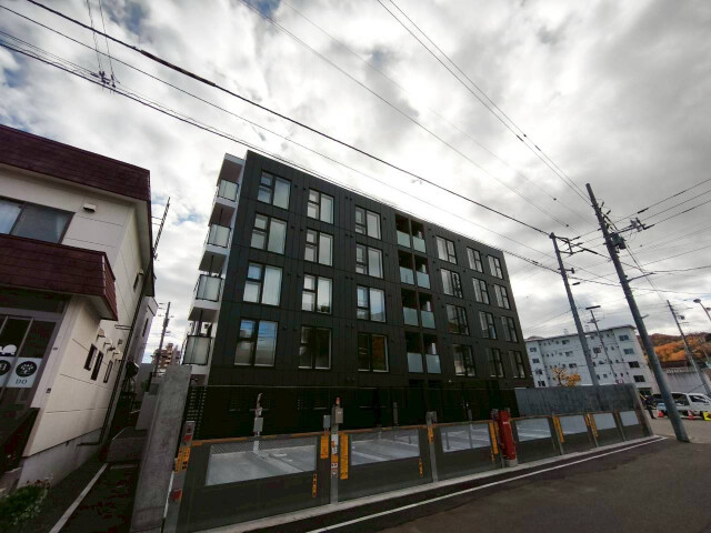 建物外観　中央区南十条西「Ｓ－ＲＥＳＩＤＥＮＣＥ南円山ｂｌａｚｅ」