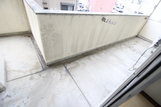 バルコニー　※別号室の写真です