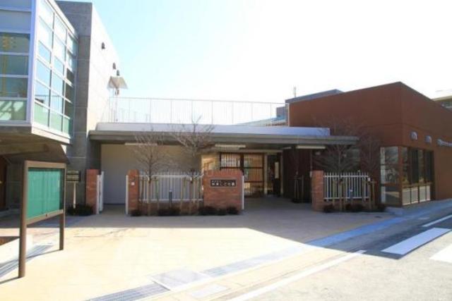 幼稚園・保育園　認定こども園伊丹市立神津こども園（幼稚園・保育園）まで872m