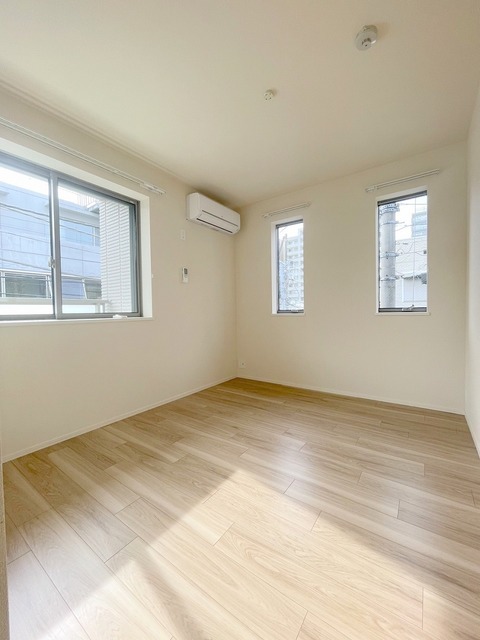 その他部屋・スペース　★明るいフローリングの角部屋です★