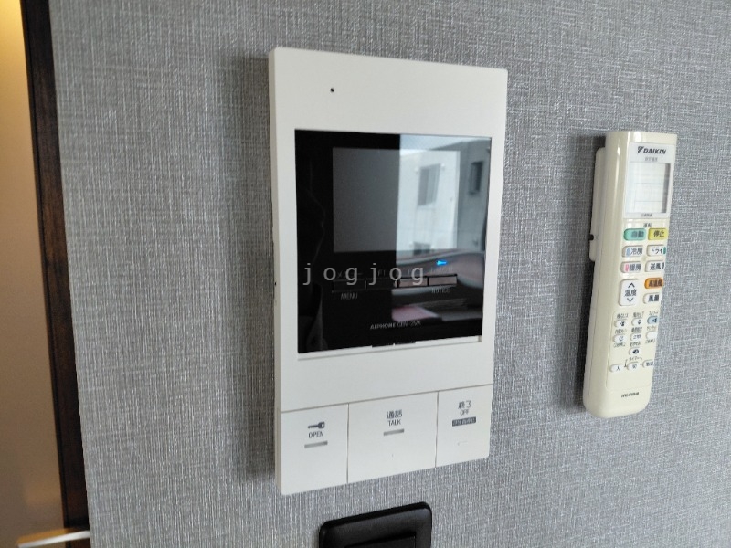 セキュリティ　モニター付きインターホンで来客確認も安心です！