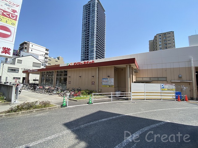 スーパー　デイリーカナートイズミヤ玉造店（スーパー）まで458m
