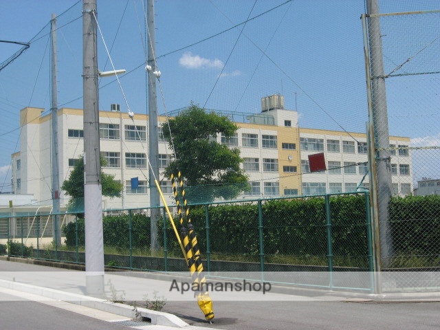 小学校　高槻市立丸橋小学校（小学校）まで568m