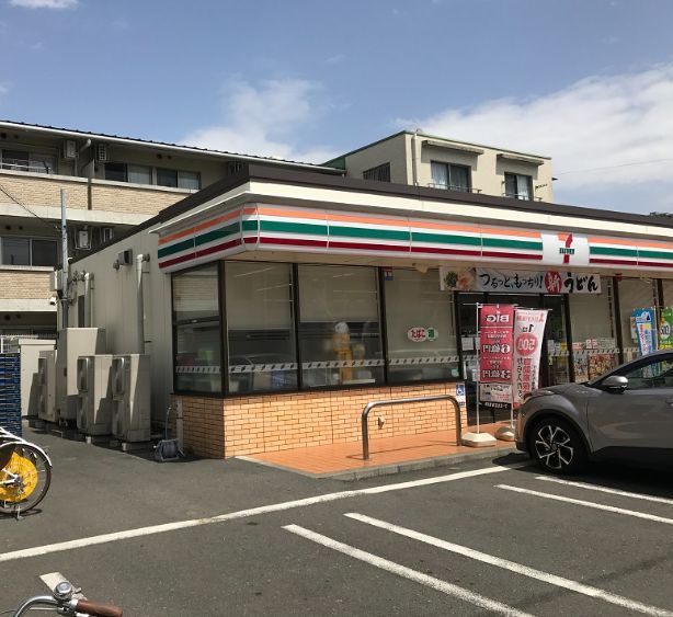 コンビニ　セブンイレブン川崎木月大町店（コンビニ）まで590m