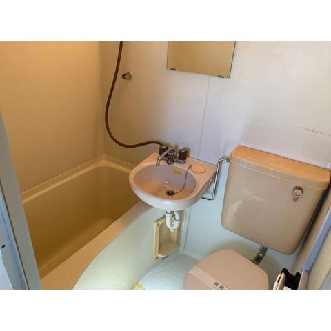 バス・シャワールーム　※別部屋参考写真