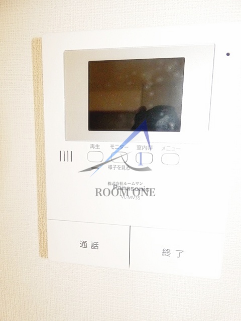 セキュリティ　モニター付きインターホンです。