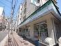 コンビニ　ファミリーマート 神戸花隈店（コンビニ）まで289m