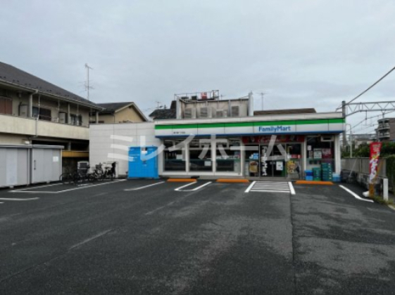 コンビニ　ファミリーマート西六郷一丁目店（コンビニ）まで214m