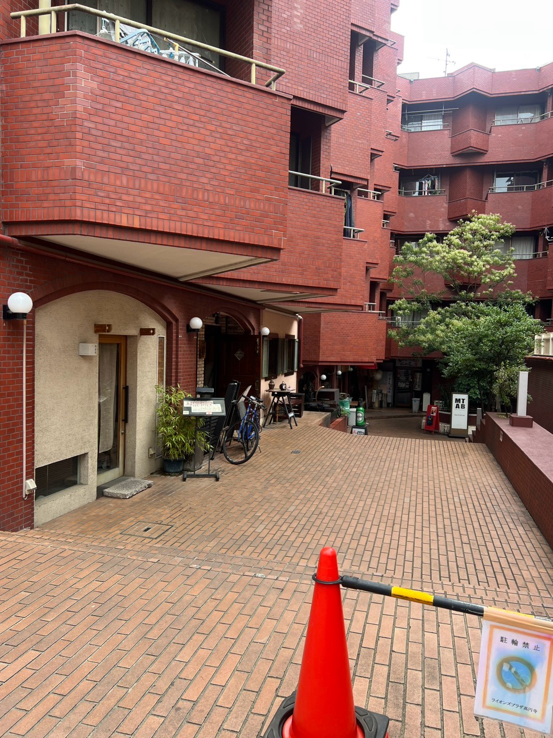 ライオンズプラザ高円寺の外観写真