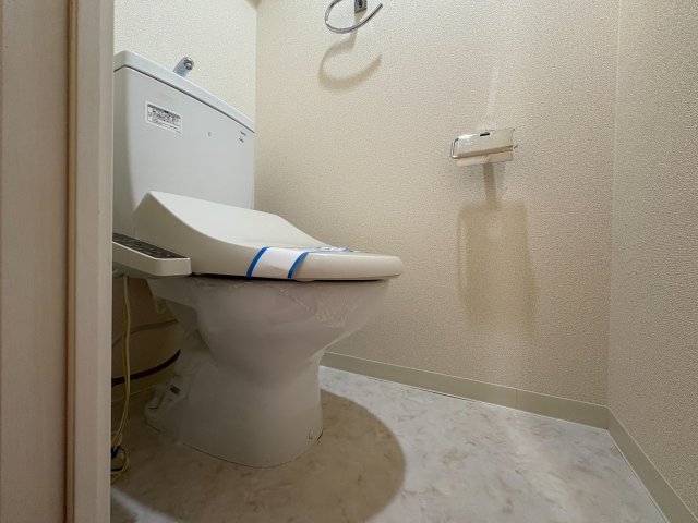 トイレ　落ち着いたトイレです