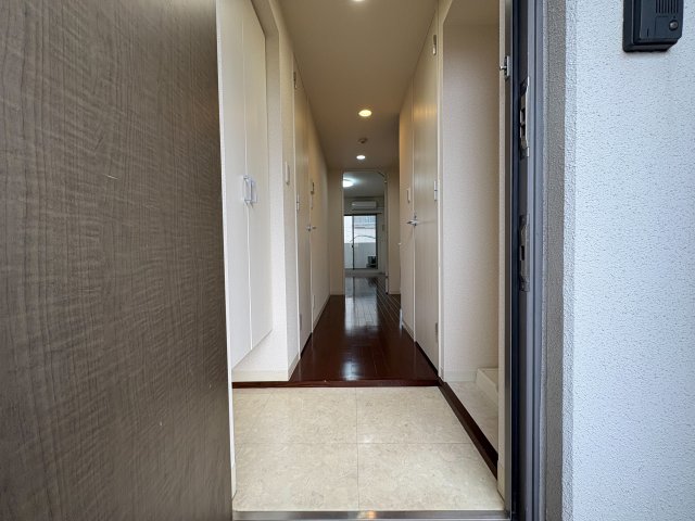 玄関　シンプルで使いやすい玄関です