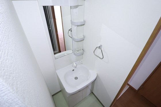 洗面設備　※別部屋の写真です
