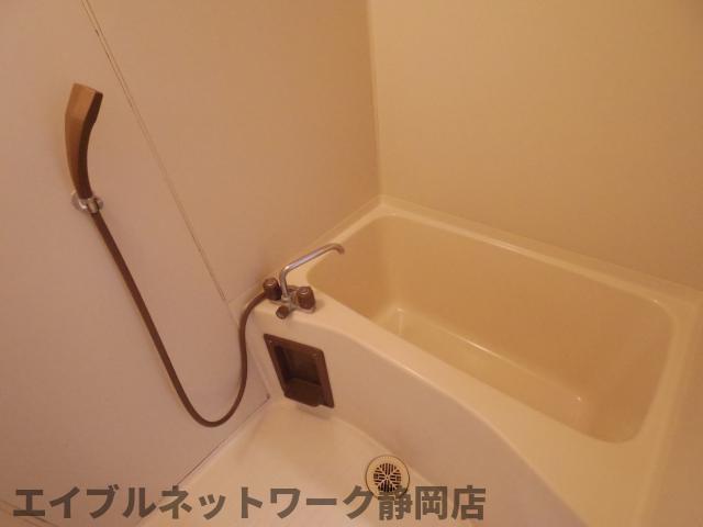 バス・シャワールーム　日々の暮らしに欠かせないお風呂です