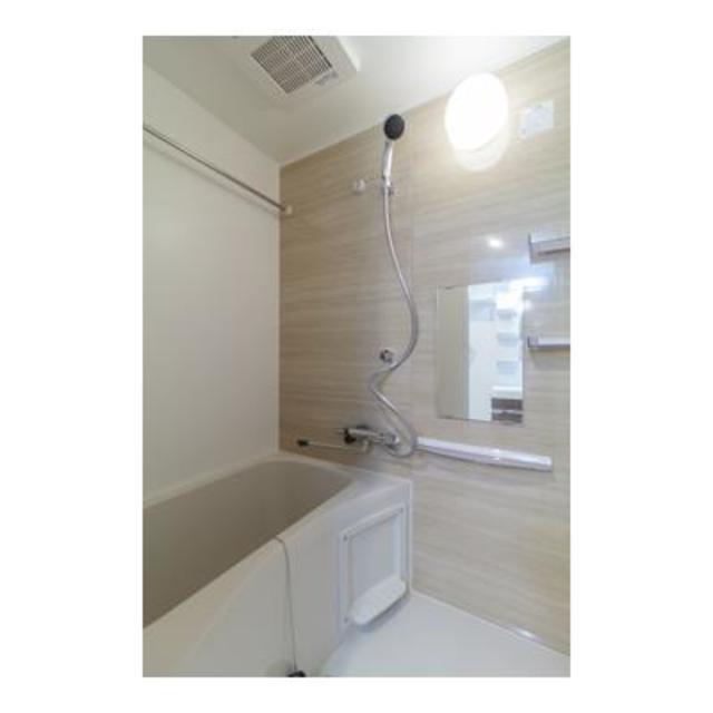 バス・シャワールーム　※写真は同タイプ住戸です。
