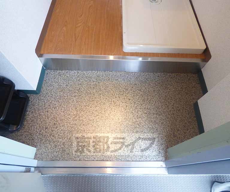 玄関　広々とした玄関です。