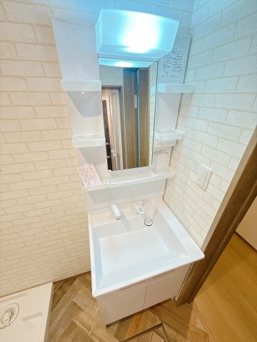 洗面設備　※同物件・同タイプの写真です