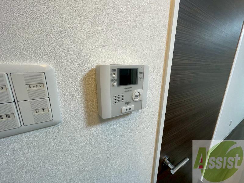 セキュリティ　ＴＶモニター付インターホンです。来客者の顔が見えるので安心！